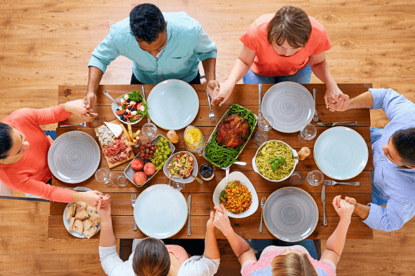 Oração para Manter a Mesa Sempre Farta